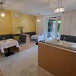 詹卡家庭旅馆 3*