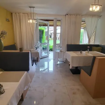 詹卡家庭旅馆 招待所