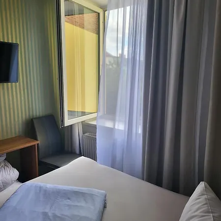 招待所 詹卡家庭旅馆 布尔诺