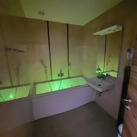 詹卡家庭旅馆 3*