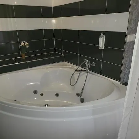 詹卡家庭旅馆 3*